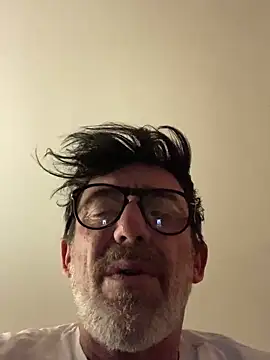 Snapshot of maxximere chatting on February 2026 10:52:02 PM maxximere online show from February 2026 10:52:02 PM