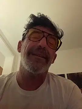 maxximere online show from March 2026 09:19:02 PM