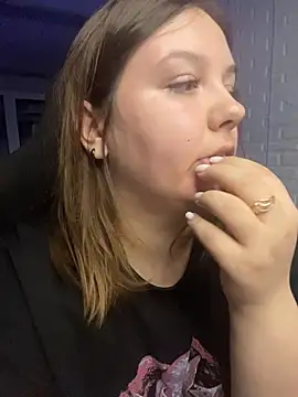 XNirvanaX online show from November 2025 02:32:02 AM