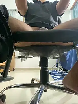 Snapshot of the_indian_dick_u_want chatting on January 2025 03:23:02 AM the indian dick u want online show from January 2025 03:23:02 AM