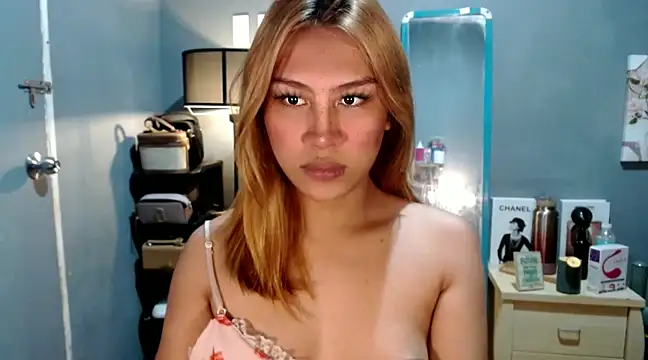 luxxy grand online show from December 2024 02:24:02 PM