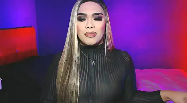 Snapshot of VictoriaEliz chatting on December 2024 04:28:01 PM VictoriaEliz online show from December 2024 04:28:01 PM