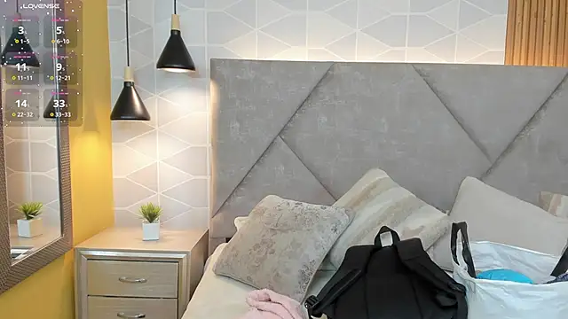 Sammy Fit  online show from April 2026 12:42:01 PM