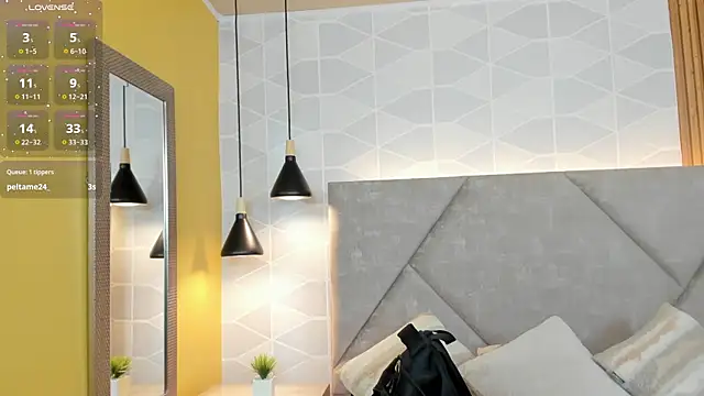 Sammy Fit  online show from April 2026 01:03:02 PM