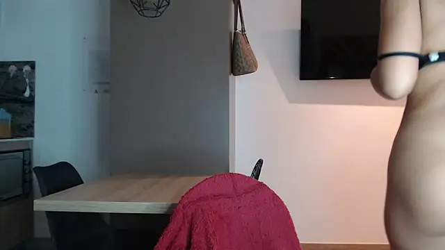 alexademie1 online show from December 2024 10:47:02 PM