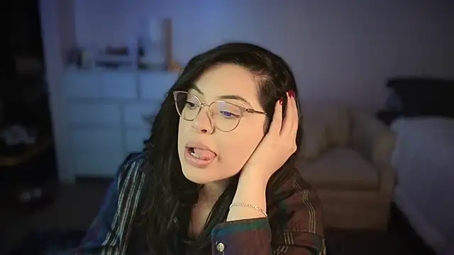 drizzypeach602 online show from January 2025 05:10:01 AM