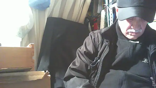 nonnomaturobisex online show from October 2025 03:13:01 PM