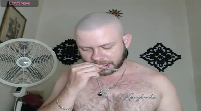 Snapshot of TONY_WHITE_7 chatting on December 2024 01:14:01 AM TONY WHITE 7 online show from December 2024 01:14:01 AM