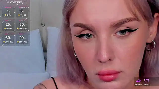 LianaFord online show from September 2025 06:31:02 PM