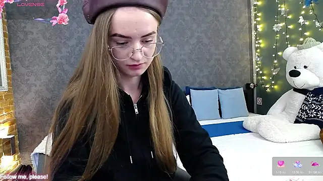 KateJonson online show from November 2025 01:22:02 PM