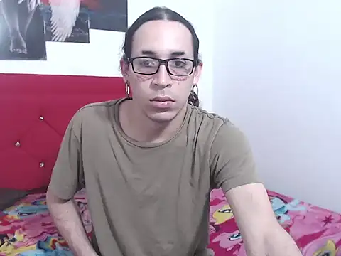 Snapshot of hairy21dick chatting on April 2026 04:32:01 AM hairy21dick online show from April 2026 04:32:01 AM