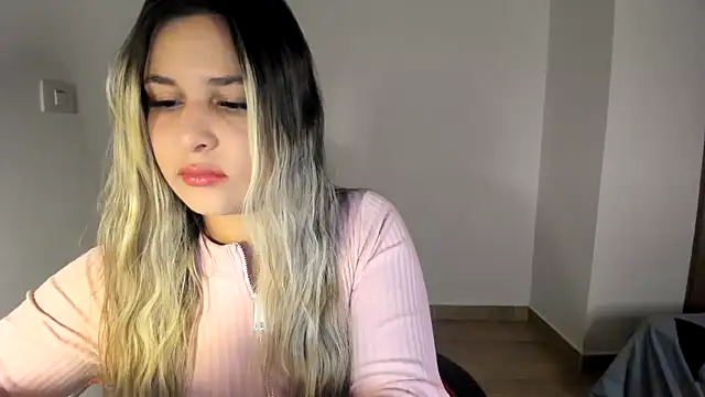 Snapshot of Lana_Sofia1 chatting on May 2026 07:14:01 AM Lana Sofia1 online show from May 2026 07:14:01 AM