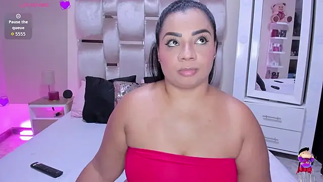 MelanyShayk online show from July 2026 06:45:01 PM