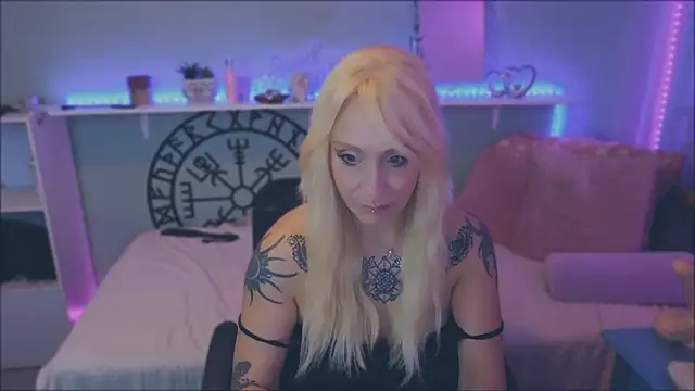 Snapshot of Jan_ina chatting on December 2024 08:41:01 AM Jan ina online show from December 2024 08:41:01 AM