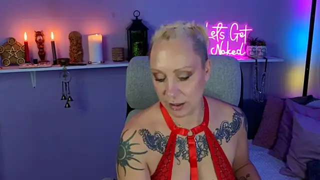 Snapshot of Jan_ina chatting on November 2025 01:13:02 PM Jan ina online show from November 2025 01:13:02 PM