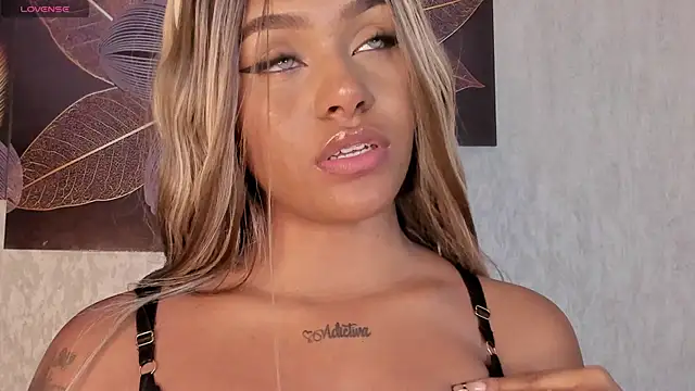 Emma Morgann online show from March 2025 11:39:02 AM