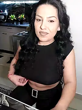 hot-babygirl online show from March 2026 06:43:01 PM