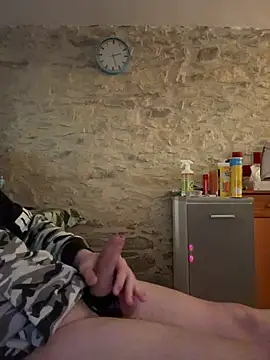 yann2392 online show from April 2026 04:29:01 PM