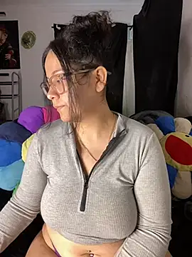Snapshot of MsConejitaa chatting on December 2024 04:19:02 PM MsConejitaa online show from December 2024 04:19:02 PM