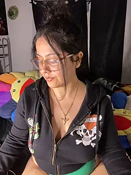 Snapshot of MsConejitaa chatting on December 2024 03:04:01 PM MsConejitaa online show from December 2024 03:04:01 PM
