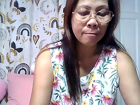 urwife tobe online show from April 2026 09:17:02 PM