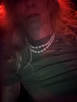 Vonniecd online show from November 2025 08:05:01 AM