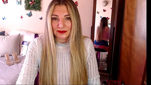 Snapshot of Jolie-Mature chatting on June 2026 08:58:01 PM Jolie-Mature online show from June 2026 08:58:01 PM
