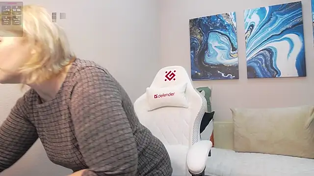 Lorabigass online show from December 2025 08:30:01 AM