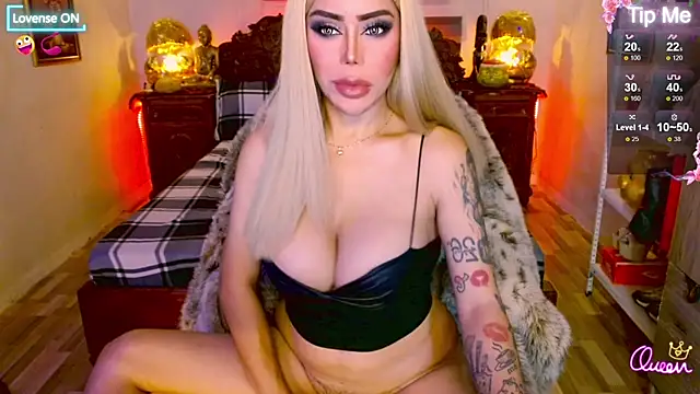 Snapshot of Magnificent_Goddess chatting on June 2026 04:07:02 AM Magnificent Goddess online show from June 2026 04:07:02 AM