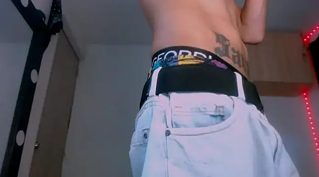 Samuel Suarez online show from January 2025 11:24:02 PM