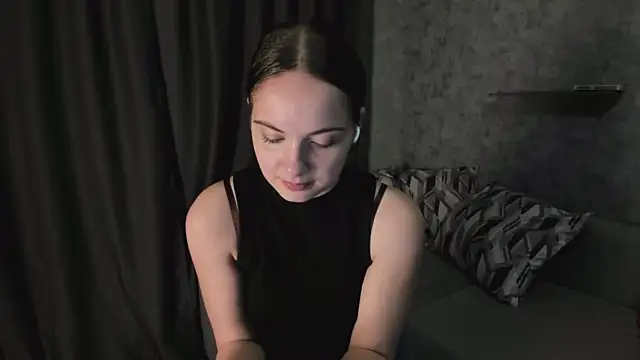 Snapshot of KristinaLoison chatting on April 2026 04:41:01 PM KristinaLoison online show from April 2026 04:41:01 PM