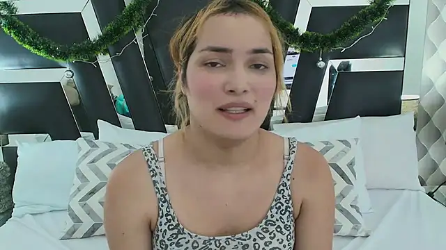 Snapshot of katya_kozlov chatting on January 2025 02:47:01 AM katya kozlov online show from January 2025 02:47:01 AM