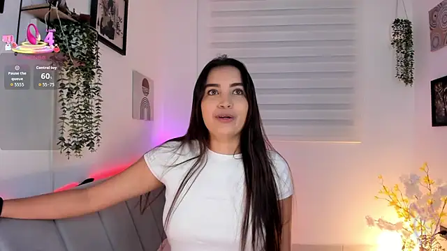 aisha es online show from February 2026 11:08:01 AM