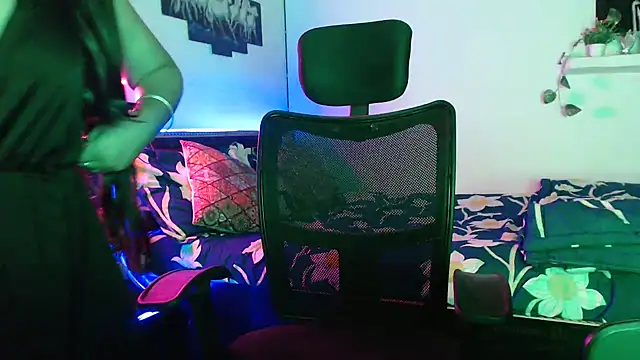 The Divine Love online show from December 2024 07:14:01 PM