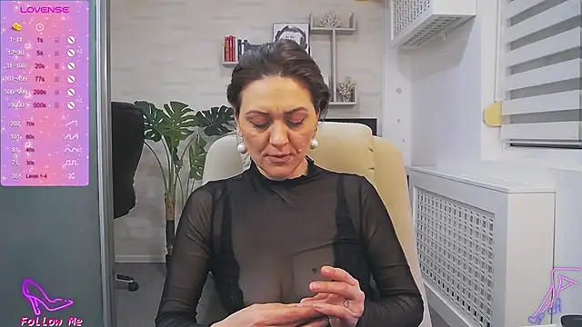 EllaMilf  online show from February 2025 07:34:01 AM