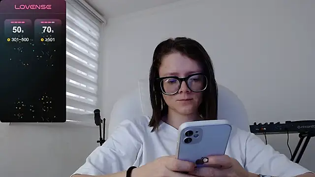 Arya starrk online show from December 2024 02:17:02 PM