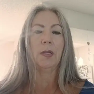 Snapshot of EvaRobinson chatting on May 2026 06:49:02 PM EvaRobinson online show from May 2026 06:49:02 PM