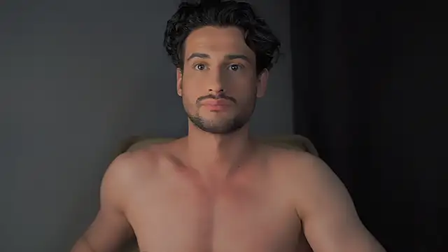 Keen   Luckystrike online show from December 2024 07:41:01 AM