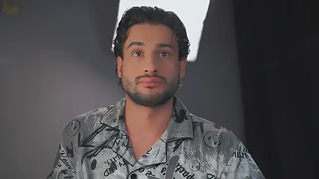 Keen   Luckystrike online show from February 2025 04:29:01 AM