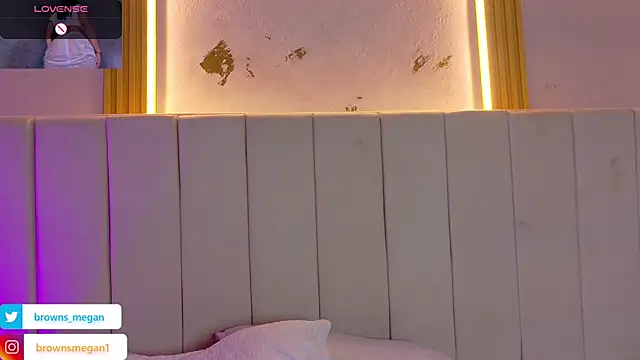 Megan browns1 online show from April 2026 01:41:01 PM