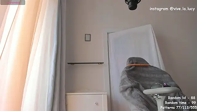 Snapshot of Lucy_Ember chatting on December 2024 07:47:02 AM Lucy Ember online show from December 2024 07:47:02 AM