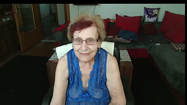 HeisseomaOriginal online show from April 2026 09:31:01 AM