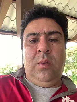 EmilianoGt online show from October 2025 05:09:02 PM