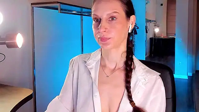 Mila Anders online show from March 2026 05:55:01 AM