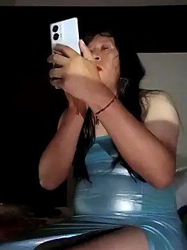 karlaalva online show from October 2025 06:50:02 AM