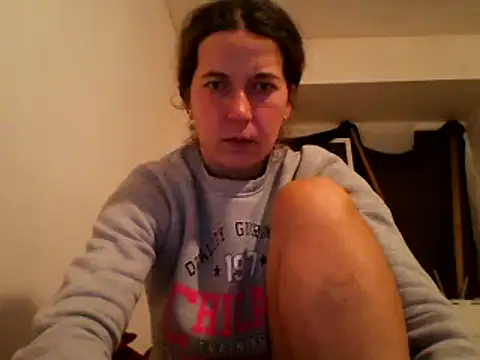 Snapshot of Tamilashaa chatting on February 2025 06:16:01 PM Tamilashaa online show from February 2025 06:16:01 PM