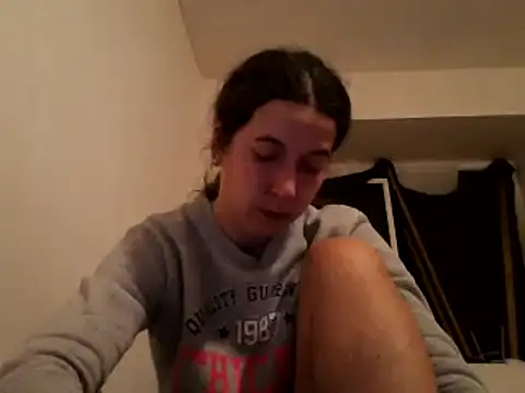 Snapshot of Tamilashaa chatting on February 2025 07:06:01 PM Tamilashaa online show from February 2025 07:06:01 PM