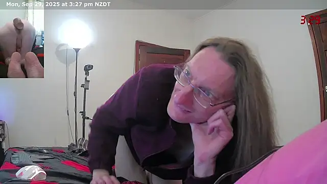 CDAdalyn online show from September 2025 02:27:02 AM