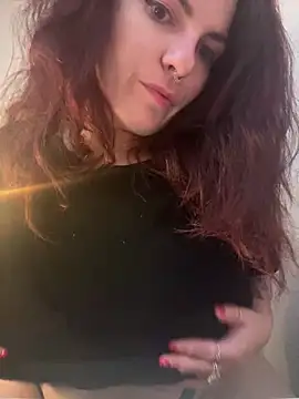 LunaMoongirl online show from December 2024 04:05:02 PM