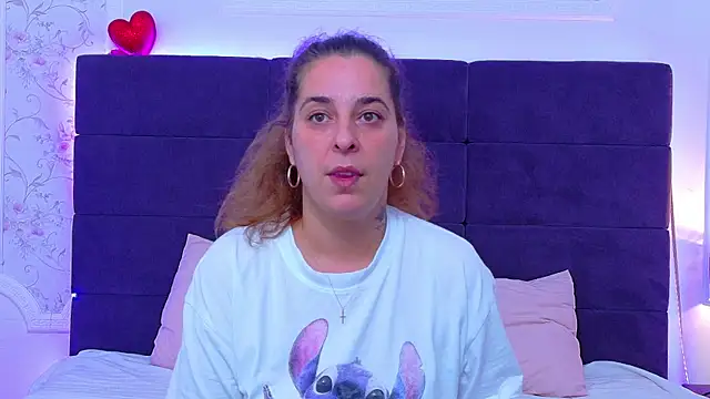 Snapshot of KarinaNoir chatting on July 2026 03:53:01 AM KarinaNoir online show from July 2026 03:53:01 AM